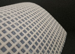 Closed-mesh glass fibre membrane